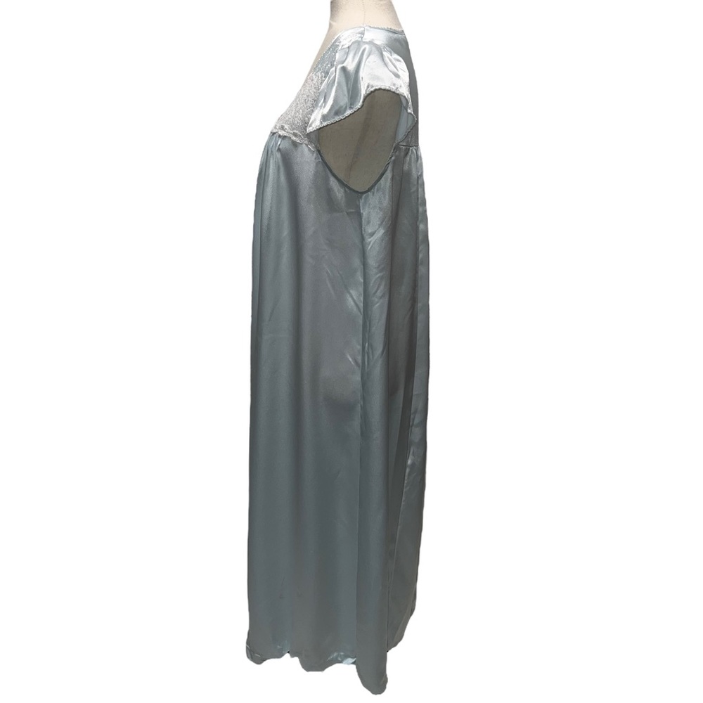 Oscar de la Renta Lace Trim Embellishment Nightgown - Picture 8 of 15